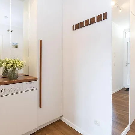 Center 763 Apartment *